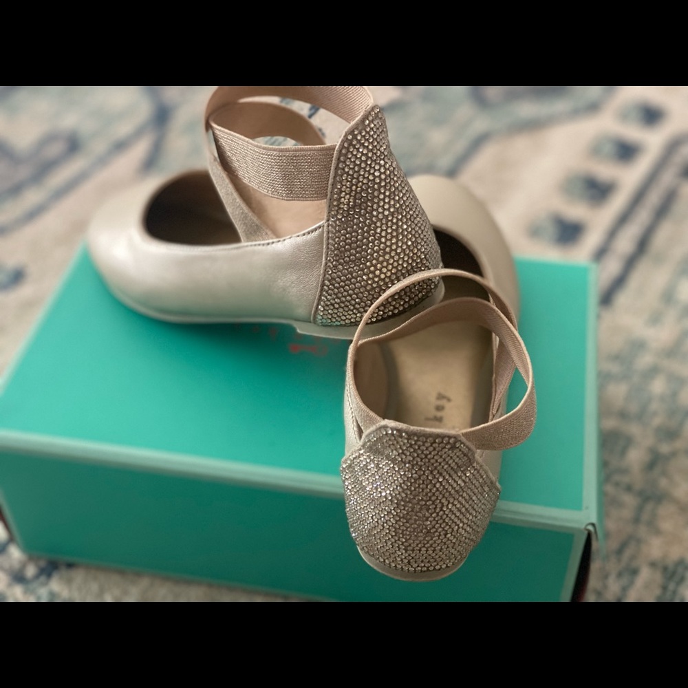Copper Key shoes size 2 big kid - Picture 2 of 4
